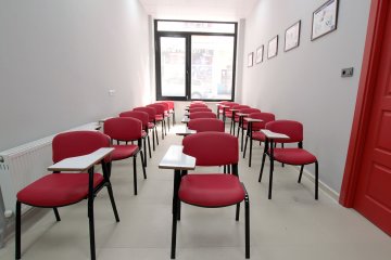 Kurs Binamız